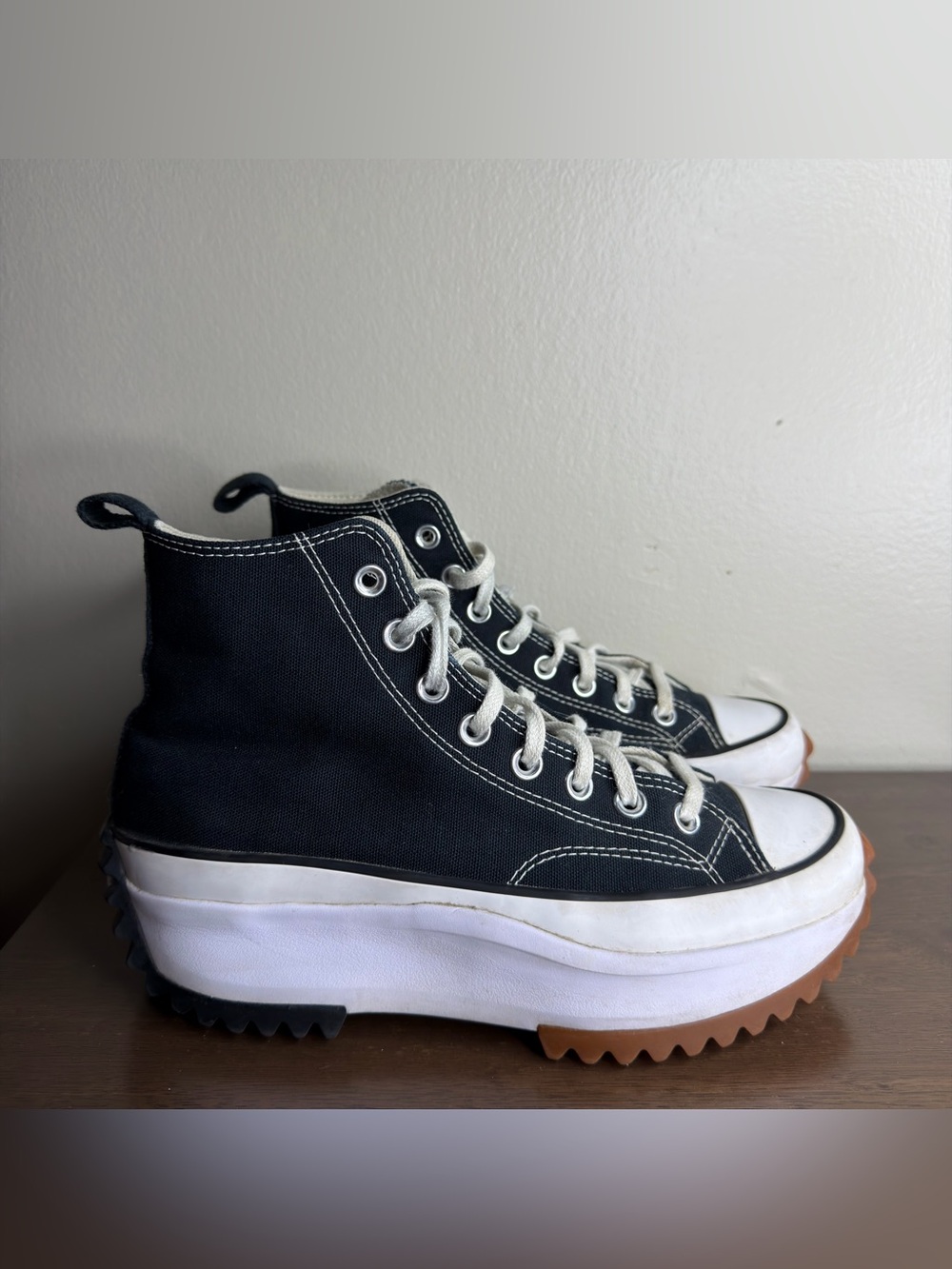 Converse Run Star Hike Black Platform Sneakers 9 womens